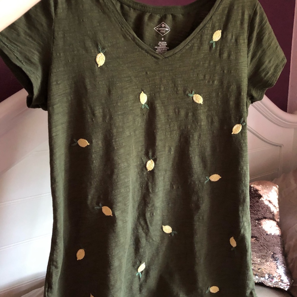 Cute lemon top :)